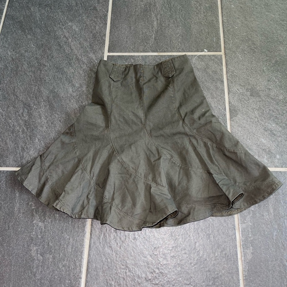 Girls Ruffle Skirt Size 4 - Picture 4 of 6